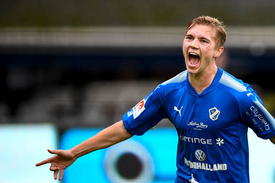 Halmstads Tryggvi Hrafn Haraldsson jublar
