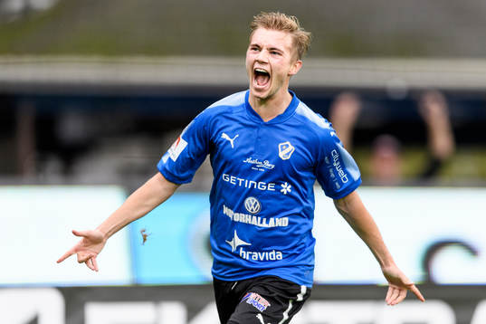 Halmstads Tryggvi Hrafn Haraldsson jublar
