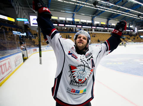 Linköpings Sebastian Karlsson jublar