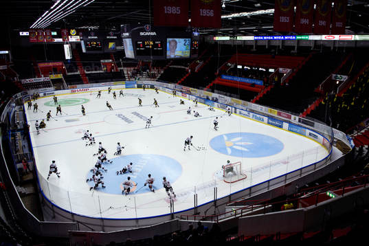 Båda lagen värmer upp