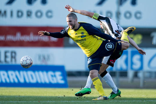 Ängelholms Oliver Stojanovic Fredin och Landskronas Dennis