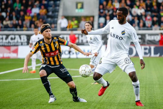 s Henok Goitom och Häckens Rasmus Lindgren