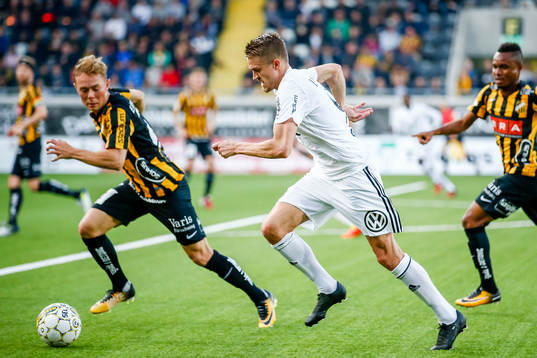 s Rasmus Lindkvist och Häckens Joel Andersson
