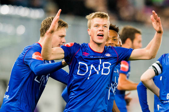 Samuel Karl Fridjonsson of Vålerenga celebrates with his