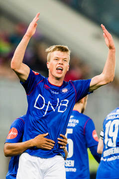 Samuel Karl Fridjonsson of Vålerenga celebrates with his