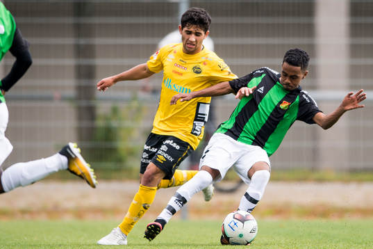 GAIS Ramzy Kalefa Osman och Elfsborgs Eduart Iljazi