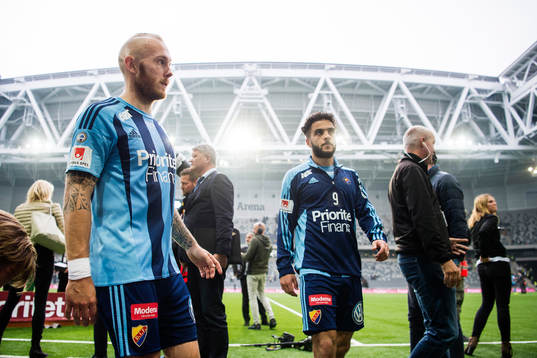 Djurgårdens Magnus Eriksson och Othman El Kabir deppar