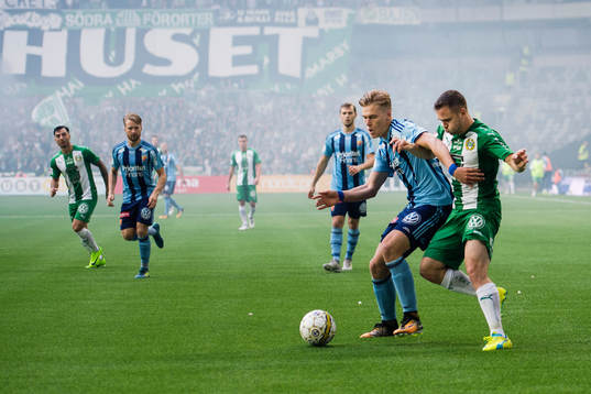 Djurgårdens Felix Beijmo mot Hammarbys Mats Solheim