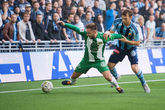 Hammarbys Muamer Tankovic och Djurgårdens Felix Beijmo