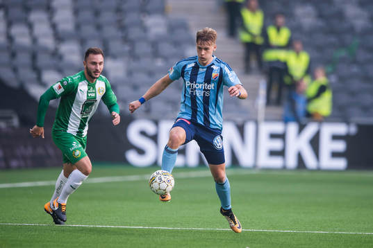 Hammarbys Muamer Tankovic och Djurgårdens Felix Beijmo