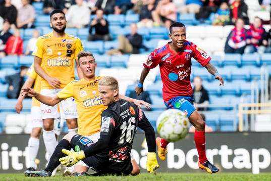 Helsingborgs Bradley Surprise Ralani med målchans mot
