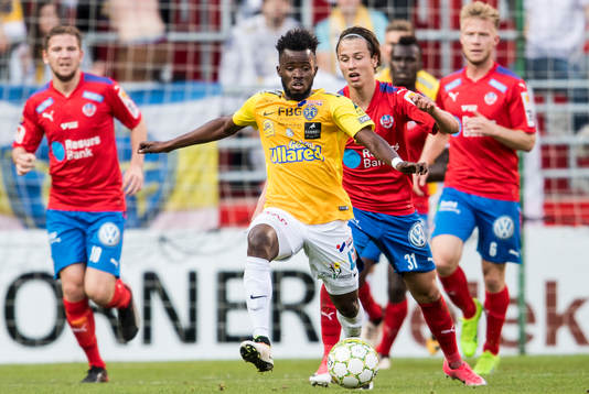 Falkenbergs Richard Donkor och Helsingborgs Alex Timossi