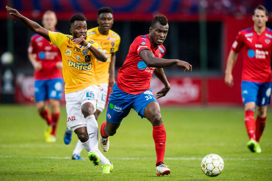 Helsingborgs Edwin Gyimah och Falkenbergs Richard Donkor
