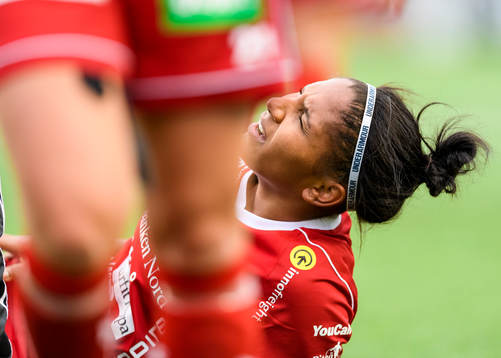 Piteås Madelen Janogy ligger skadad