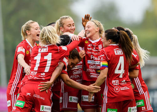 Piteås Elin Bragnum (m) jublar