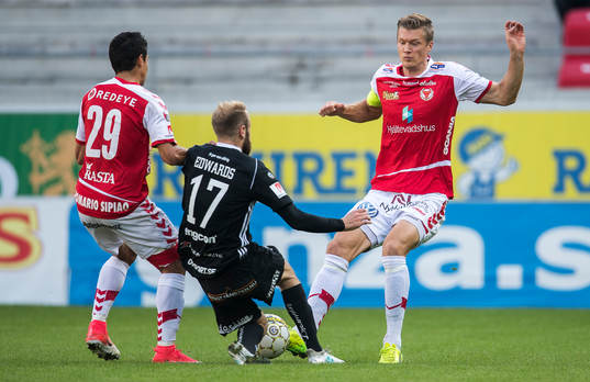 Kalmars Viktor Elm och Romário Pereira Sipião samt