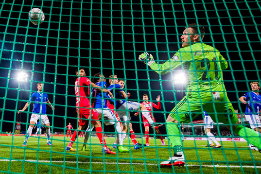 Bläddra bland fler bilder av Football, Eliteserien, Sarpsborg 08 - Odd 