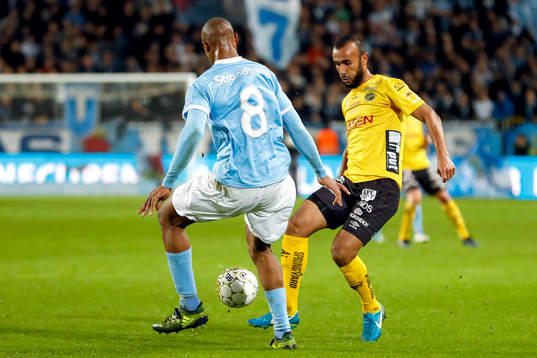 Elfsborgs Issam Jebali och Malmö FFs Carlos Strandberg