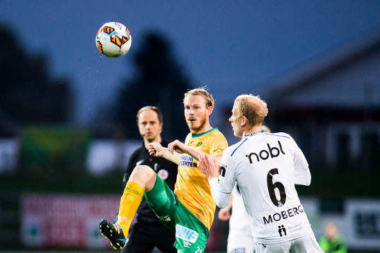 Sverre Martin Torp of Ull/Kisa and Vegard Leikvoll Moberg