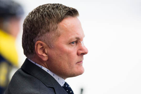 s assisterande tränare Stephan Lundh