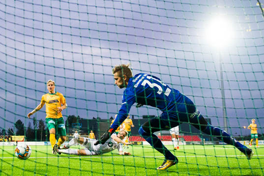 Kristian Fardal Opseth scores 1-0 behind goalkeeper Stefan