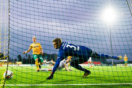 Kristian Fardal Opseth scores 1-0 behind goalkeeper Stefan