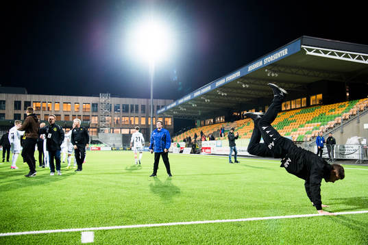Aasmund Karl Bjørkan, head coach of Bodø/Glimt, celebrates