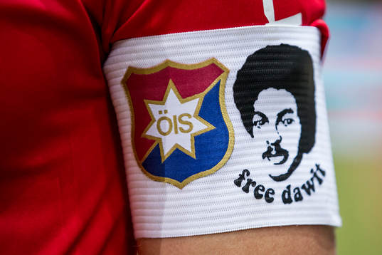 Örgrytes Johan Hammars lagkaptensbindel