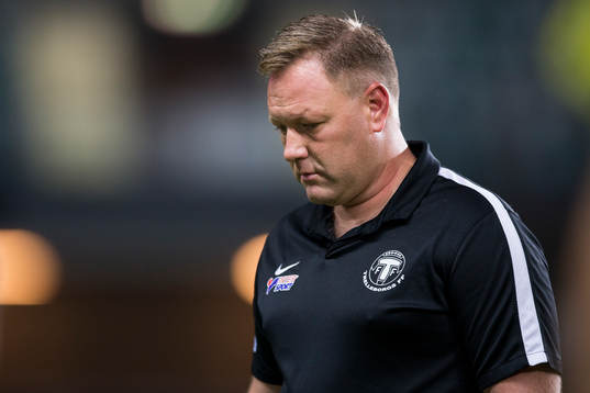 Trelleborgs tränare Patrick Winqvist deppar