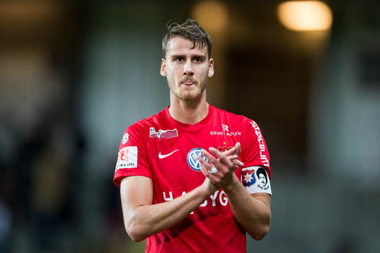 Örgrytes Johan Hammar tackar publiken