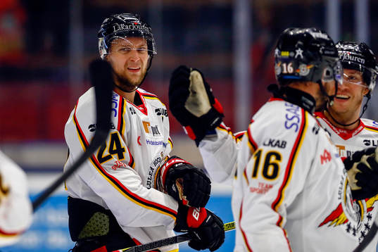 Luleås Johan Harju jublar