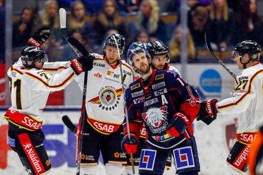 Luleås Johan Harju jublar