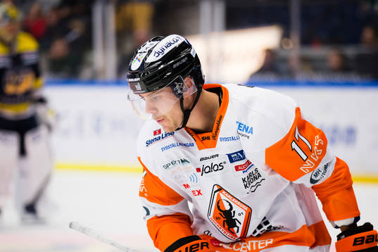 Karlskronas Joel Kellman deppar