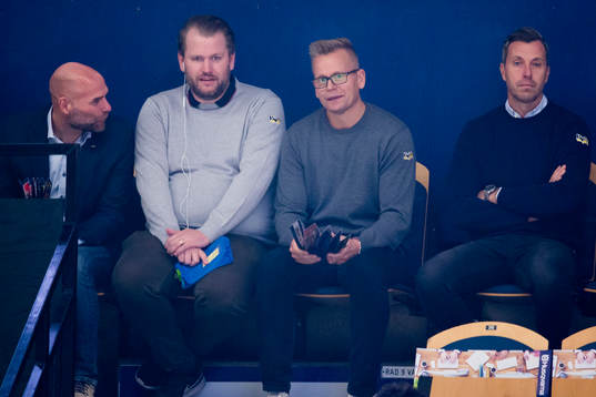 s general manager Peter Ekelund, Robert Linge, assisterande