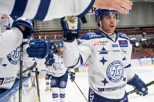 Leksands Oskar Lang jublar