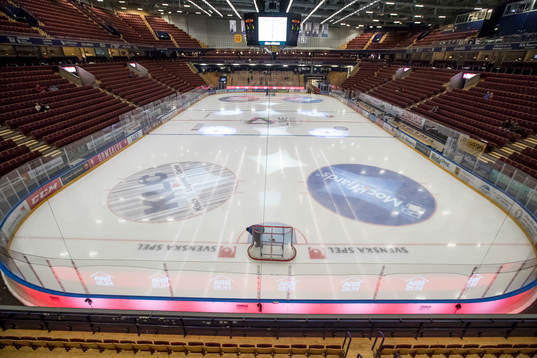 Tegera Arena interiör innan ishockeymatchen i