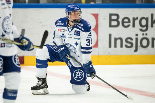 Leksands Olle Alsing  i ishockeymatchen i HockeyAllsvenskan