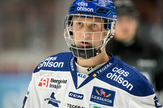 Leksands Olle Alsing  i ishockeymatchen i HockeyAllsvenskan