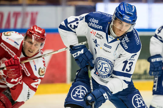 Leksands Jon Knuts  i ishockeymatchen i HockeyAllsvenskan
