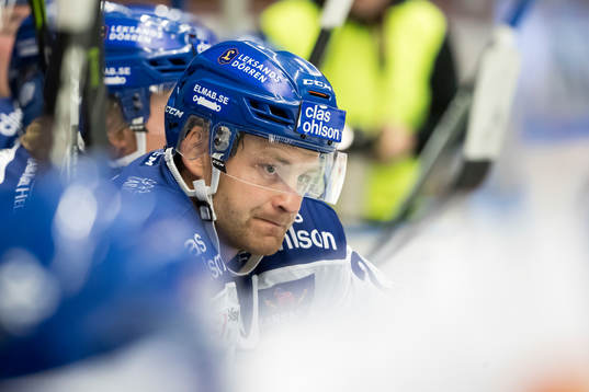 Leksands Mattias Ritola  i ishockeymatchen i
