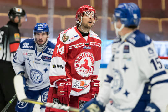 Troja/Ljungby Trojas Tobias Törnqvist deppar i