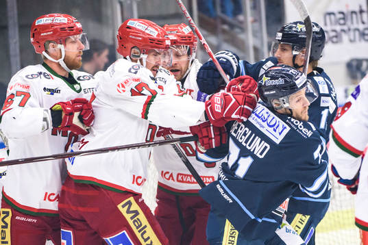 Modos Magnus Häggström och Karlskogas Carl Berglund i