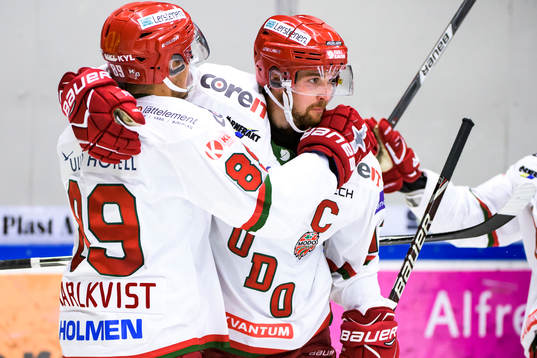 Modos Patrik Karlkvist och Magnus Häggström jublar