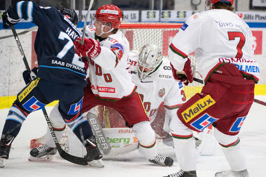 Modos målvakt Erik Hanses