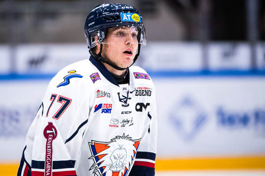 Linköpings Patrick Mullen   deppar