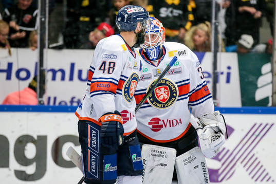 Växjös målvakt Viktor Fasth och Daniel Rahimi