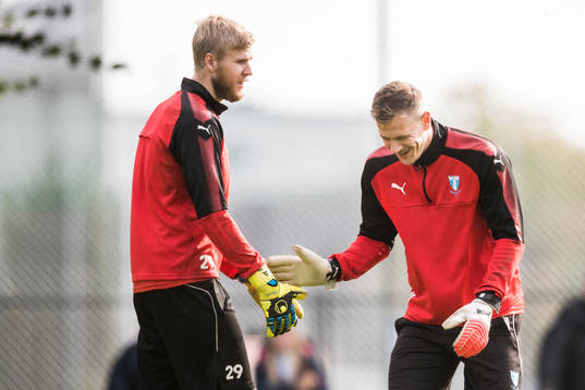 Målvakt Fredrik Andersson och målvakt Johan Dahlin