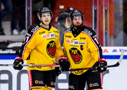Luleås Petter Emanuelsson (v) och Niklas Olausson (h)