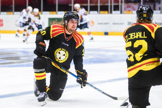 Brynäs Marcus Ersson före ishockeymatchen i SHL mellan