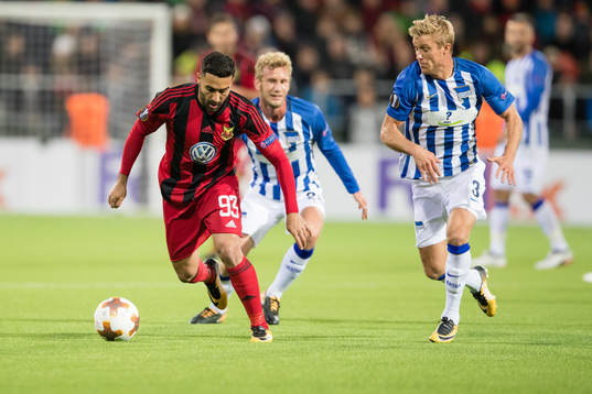 Östersunds Saman Ghoddos mot Hertha Berlin’s Mitchell